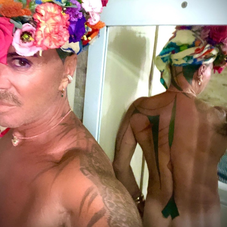 Λάκης Γαβαλάς: Έγινε 70 και το γιόρτασε στην Πάρο