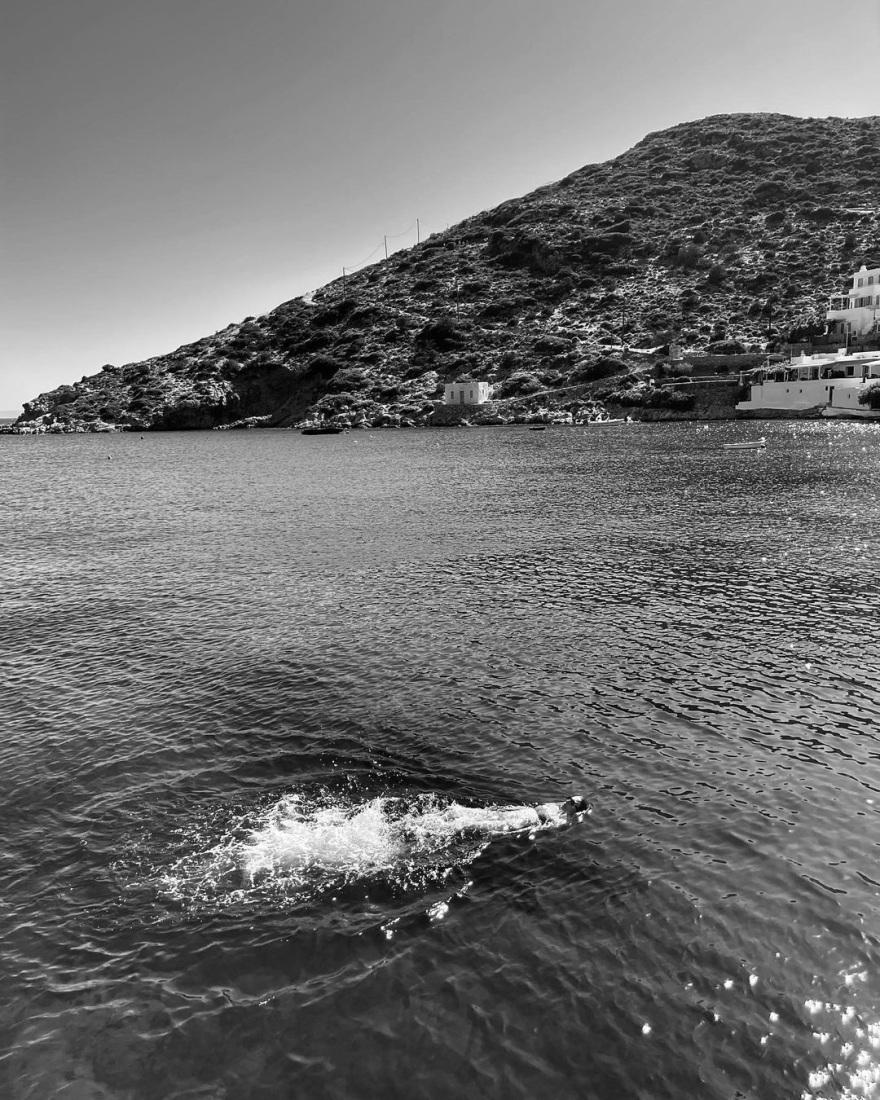 Βίκυ Καγιά: Βραδινή έξοδος στη Μύκονο με τον σύζυγό της, Ηλία Κρασσά - Δείτε φωτογραφίες