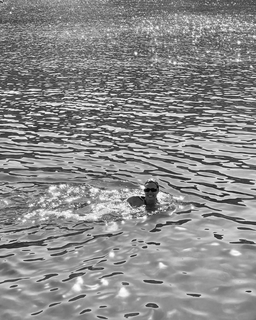 Βίκυ Καγιά: Βραδινή έξοδος στη Μύκονο με τον σύζυγό της, Ηλία Κρασσά - Δείτε φωτογραφίες