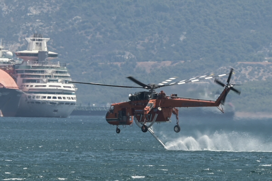 Οριοθετήθηκε η πυρκαγιά στη Νέα Πέραμο