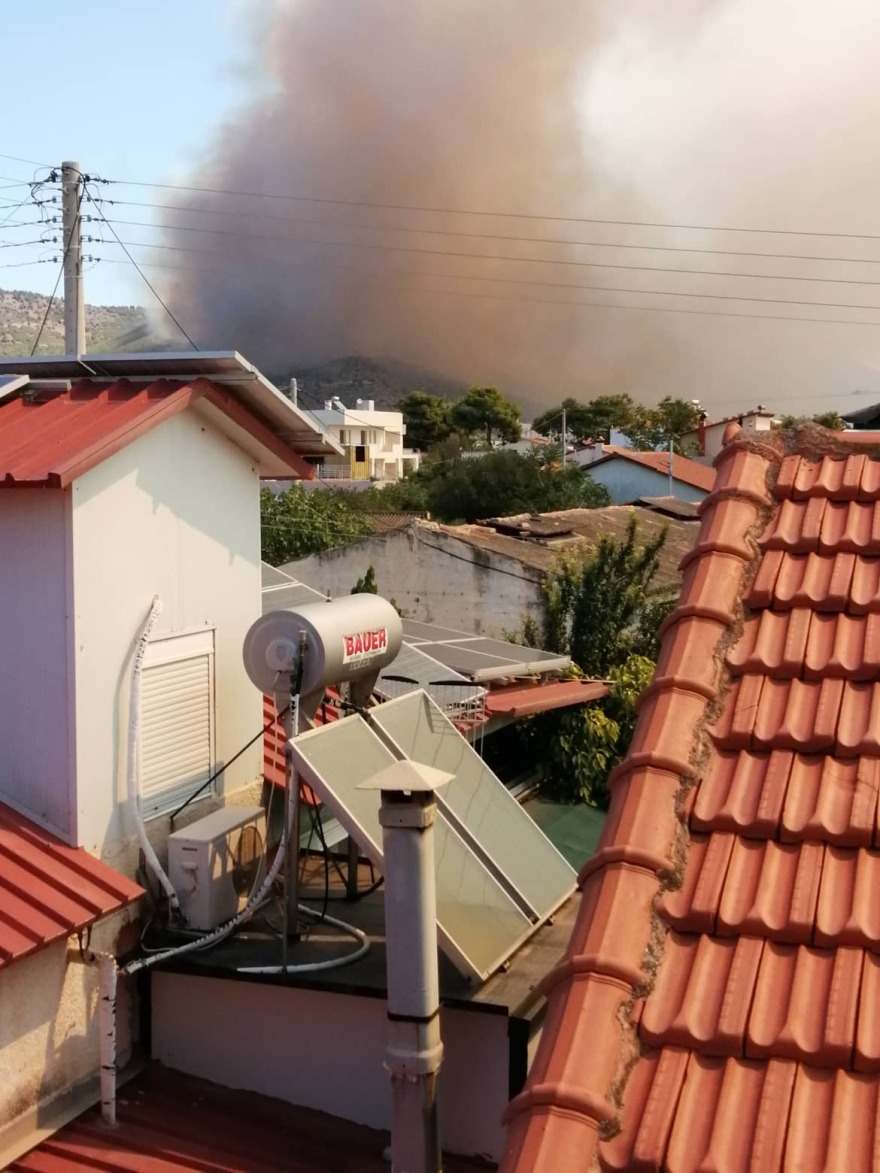 Οριοθετήθηκε η πυρκαγιά στη Νέα Πέραμο