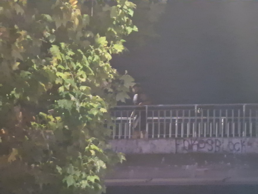 Θεσσαλονίκη: Άντρας ανέβηκε σε γέφυρα της παραλιακής και απειλούσε να αυτοκτονήσει