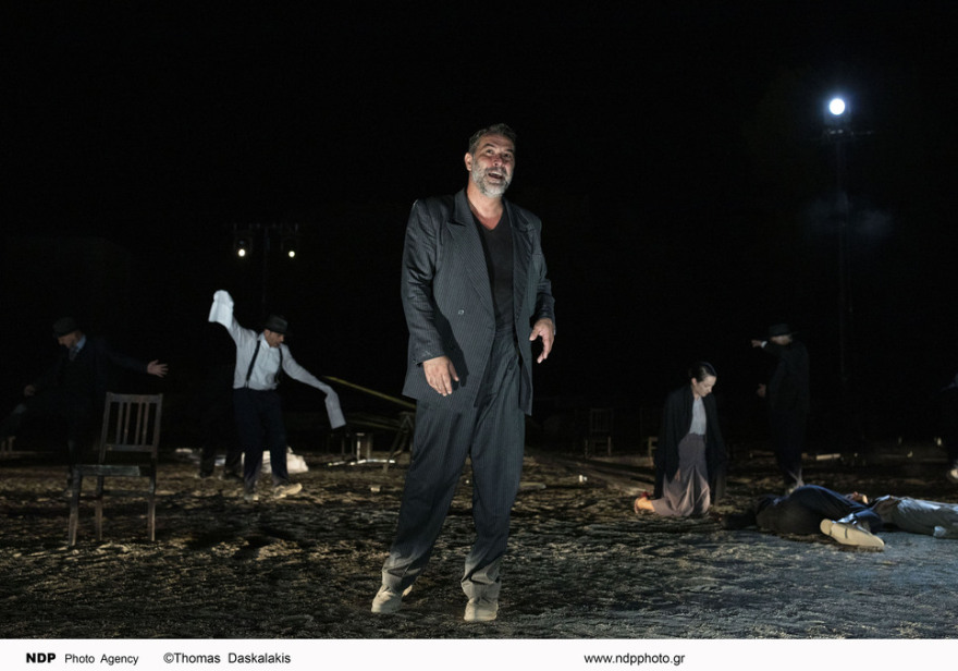 Δέσποινα Βανδή: Τραγουδά στο πλευρό του Βασίλη Μπισμπίκη στην Πάρο