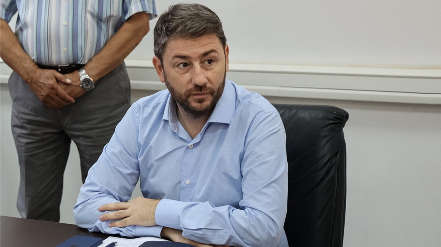 Φάκελος ΕΥΠ: Ψάχνουν το «βαθύ λαρύγγι»