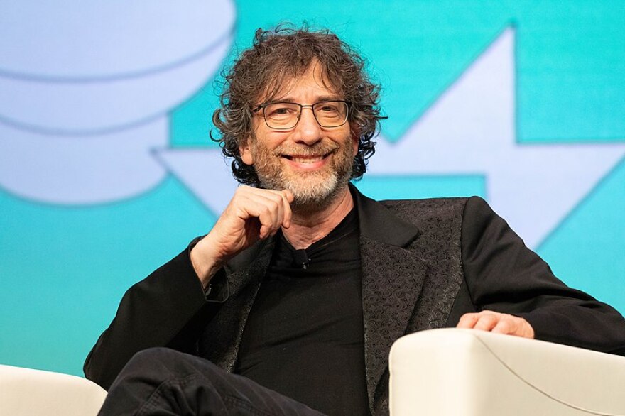 800px-Neil_Gaiman___SXSW_2019__46629982754_