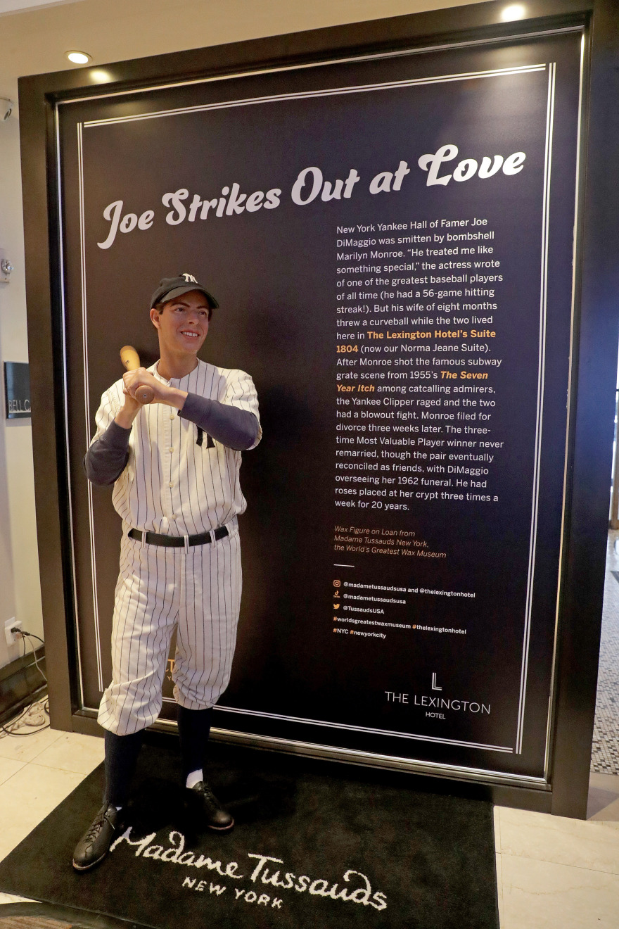 Μέριλιν Μονρόε: Το κέρινο ομοίωμά της τοποθετήθηκε σε λόμπι ξενοδοχείου της Νέας Υόρκης