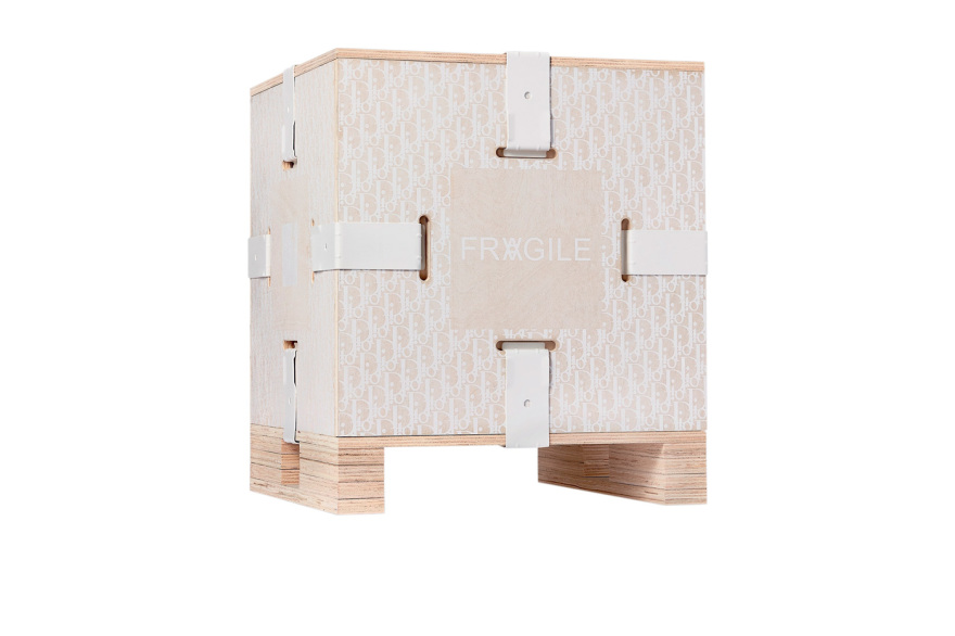 Daniel Arsham: Ο εικαστικός του Dior εμπνέεται στο Αιγαίο 