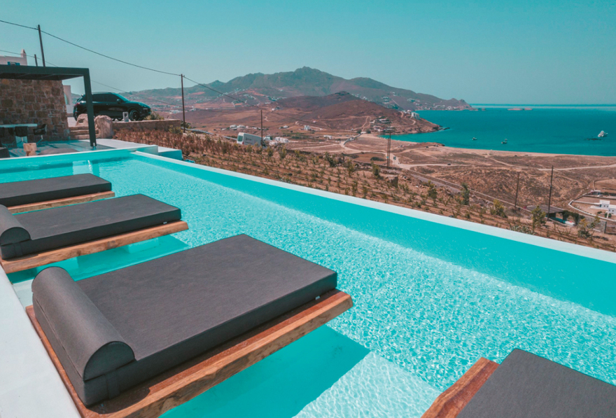 Μύκονος: Κύκλωμα βάζει τους διαρρήκτες στις βίλες των vip