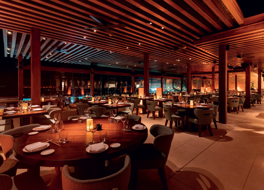 Zuma Lifestyle Μykonos: Σούσι & κοκτέιλ με θέα στη Δήλο