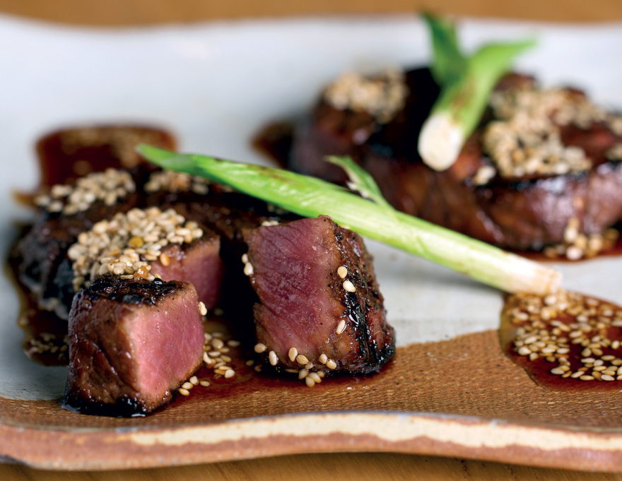 Zuma Lifestyle Μykonos: Σούσι & κοκτέιλ με θέα στη Δήλο