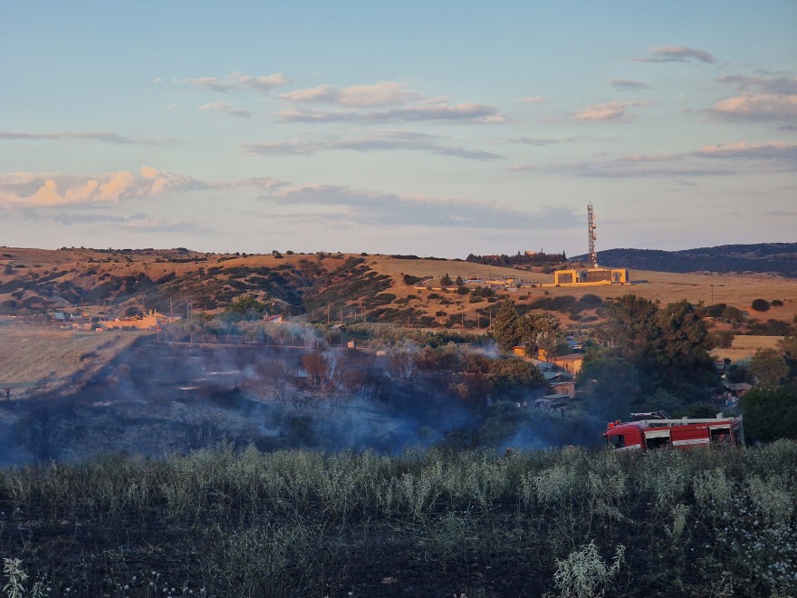 Οριοθετήθηκε η πυρκαγιά στο Ωραιόκαστρο Θεσσαλονίκης - Έρευνα για το πως προκλήθηκε