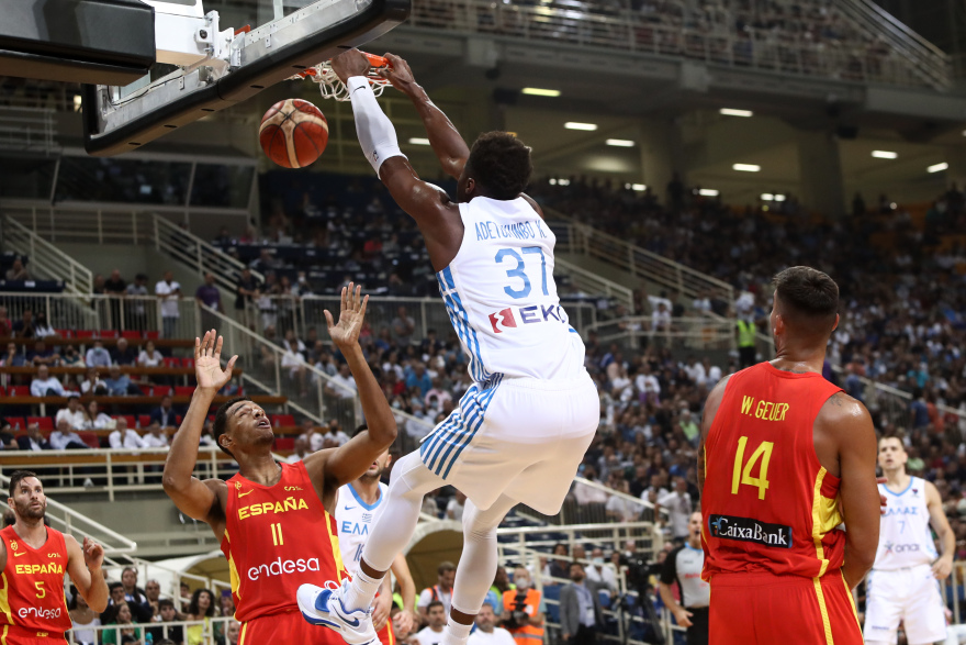 Ελλάδα - Ισπανία 86-70: Φιλική νίκη στο κατάμεστο ΟΑΚΑ με σόου του Γιάννη 