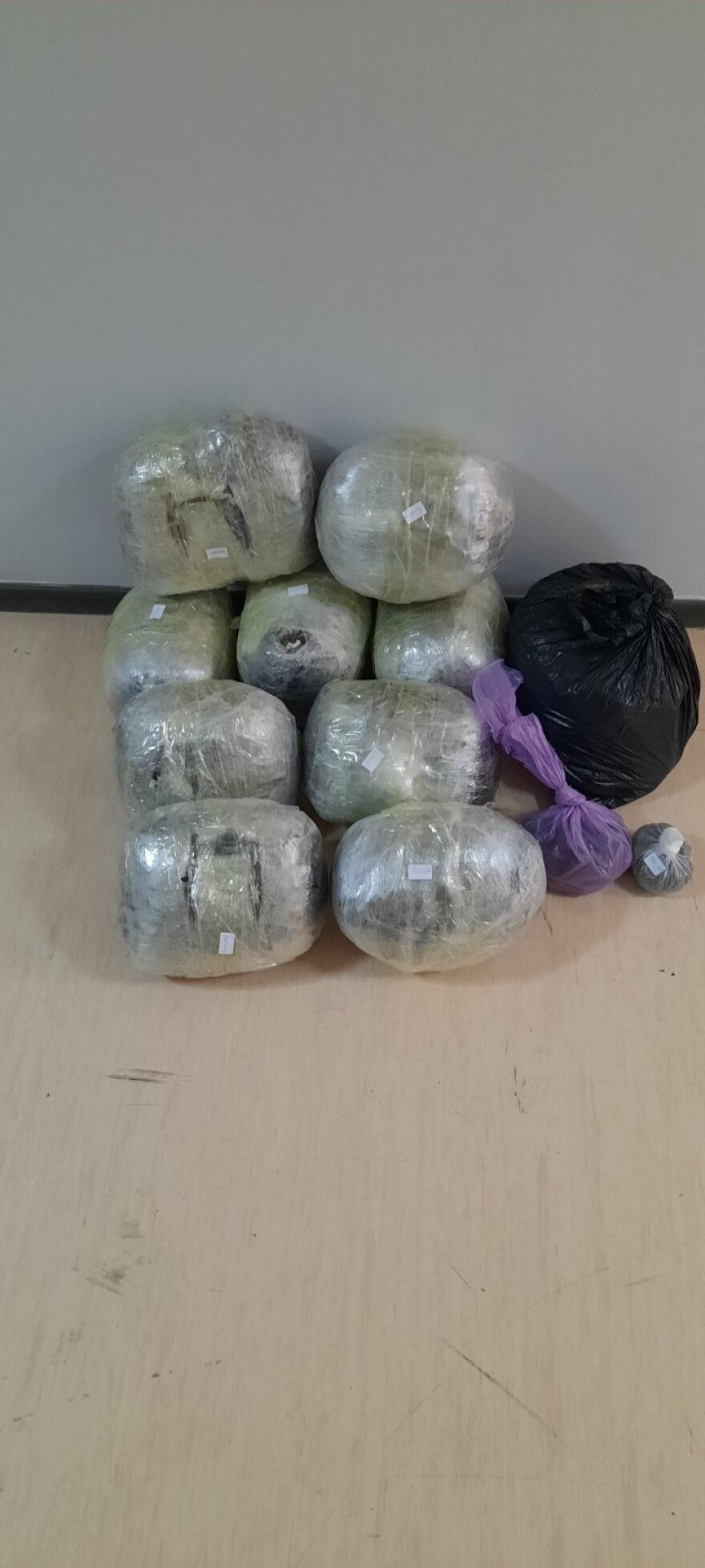 Κέρκυρα: Χειροπέδες σε διακινητή ναρκωτικών - Αναζητείται ο συνεργός του