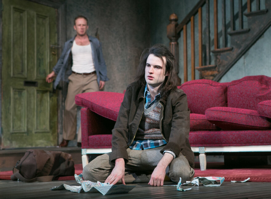 The Sandman - Τομ Στάριτζ: Ποιος είναι ο πρωταγωνιστής της σειράς που σαρώνει στο Netflix