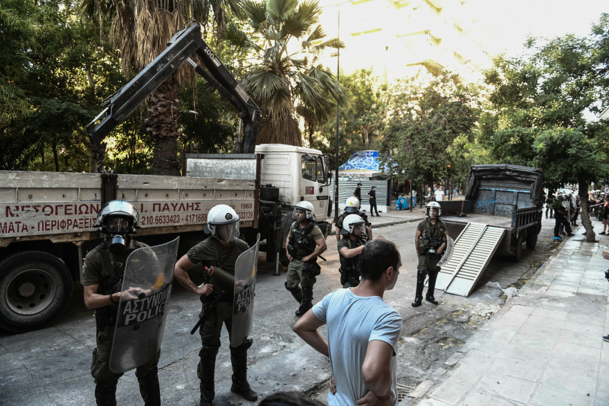 Εξάρχεια: Ξεκίνησαν οι εργασίες για το Μετρό παρουσία της αστυνομίας