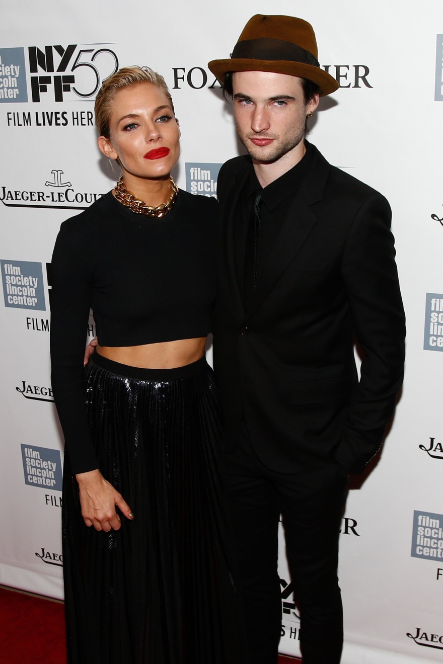 The Sandman - Τομ Στάριτζ: Ποιος είναι ο πρωταγωνιστής της σειράς που σαρώνει στο Netflix