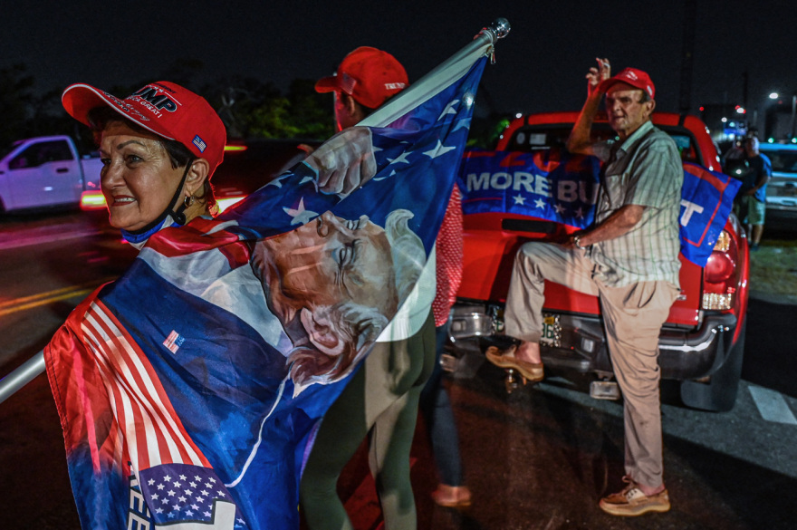 Ντόναλντ Τραμπ: «Θύελλα» για την έρευνα του FBI στην κατοικία του - Μιλά για πολιτική δίωξη - «Ο νόμος είναι νόμος» του απαντούν