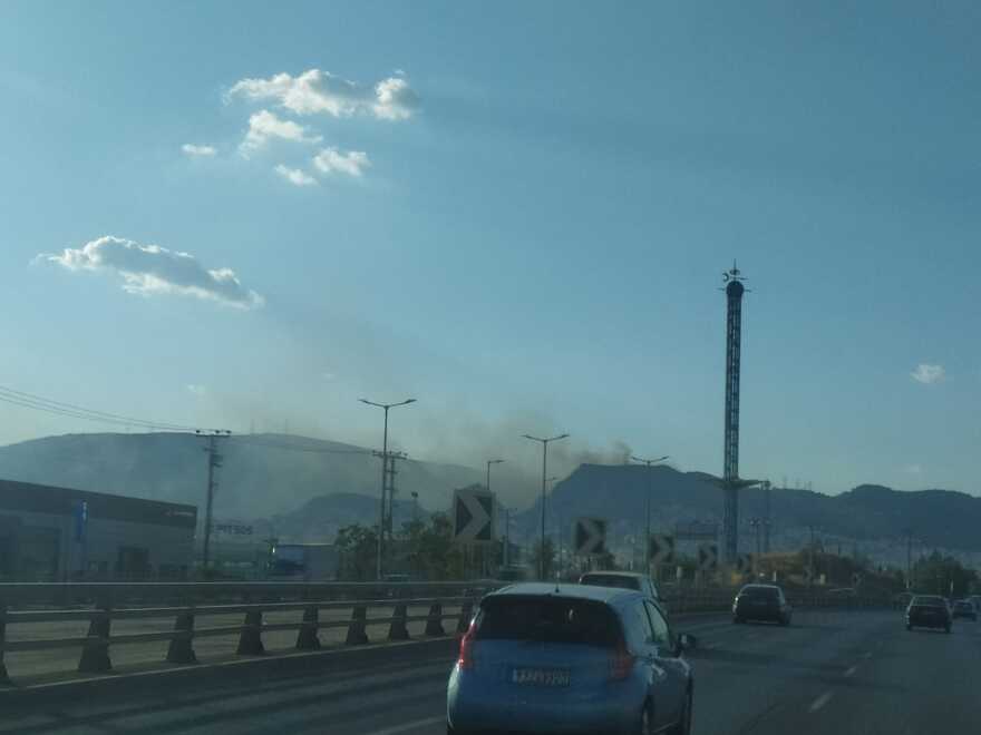 Οριοθετημένη η φωτιά κοντά σε κατοικημένη περιοχή στον Κορυδαλλό