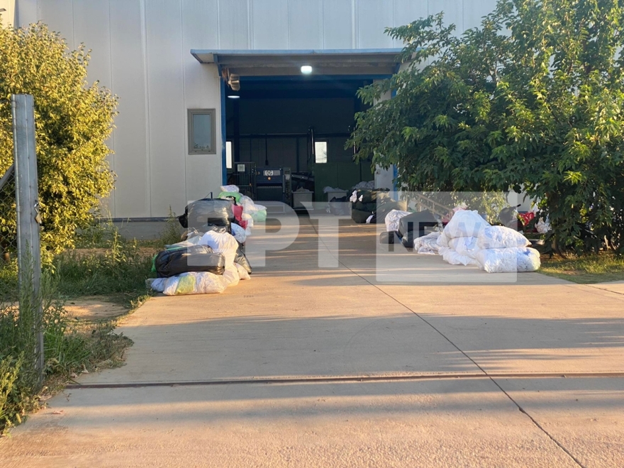 Μεσσήνη: «Τη βρήκα να κλαίει και να προσπαθεί να σκουπίσει το υγρό από το πρόσωπό της» λέει ο εργοδότης της 49χρονης