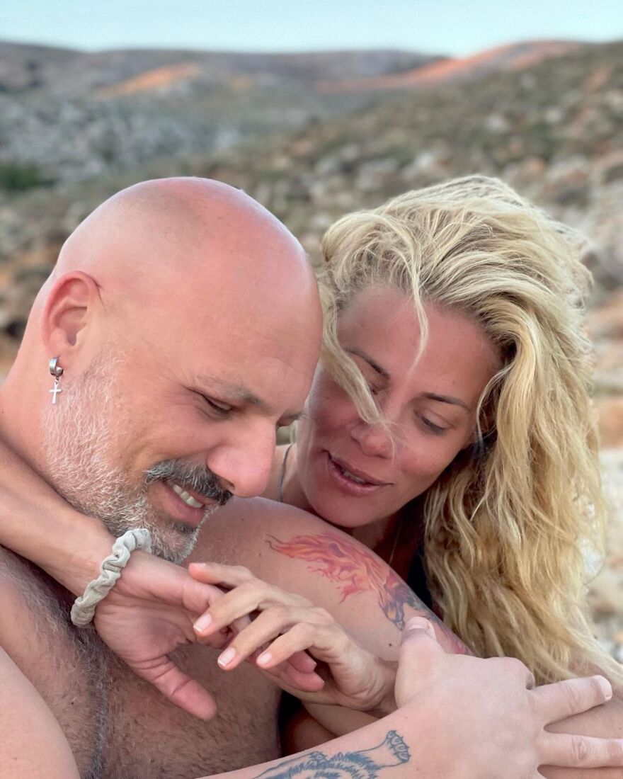 Ζέτα Μακρυπούλια: Παίζει με τα κύματα