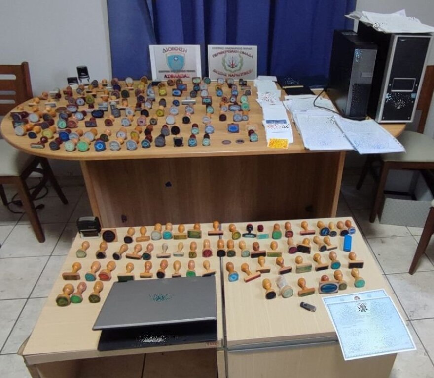 Το Λιμενικό εξάρθρωσε κύκλωμα που εξέδιδε πλαστά πιστοποιητικά ναυτικής ικανότητας