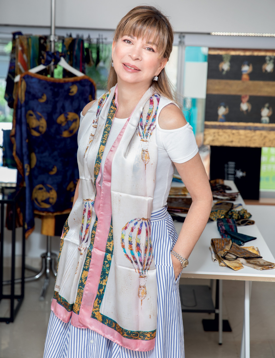 Σίσσυ Μιχαλoπούλου: Τέχνη που φοριέται