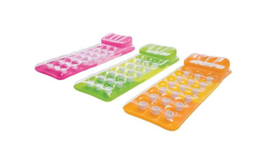 Στη θάλασσα με το παιδί: Όσα πρέπει να έχεις μαζί σου για να είσαι απολύτως προετοιμασμένη