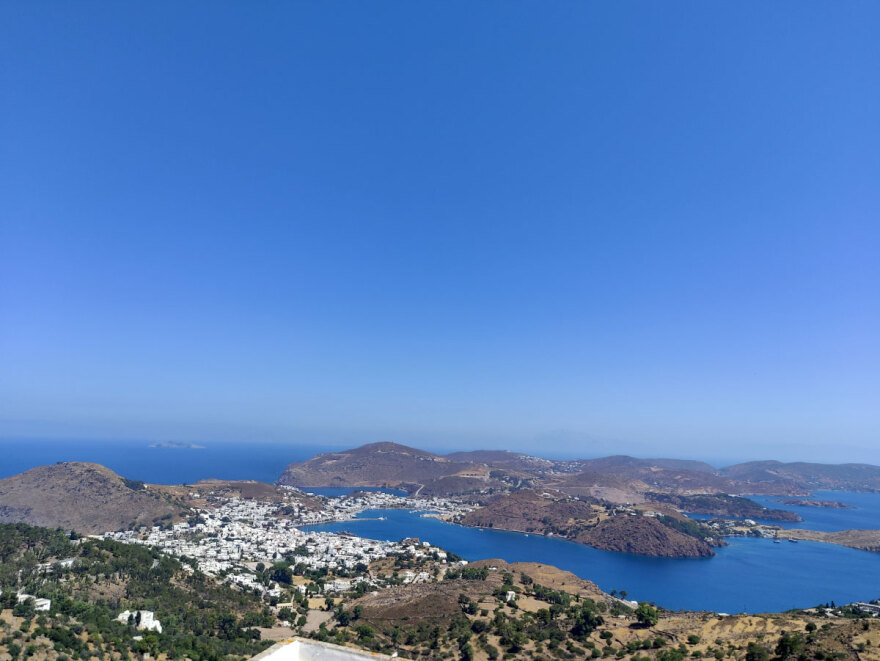 Πάτμος και Λειψοί: Πόλος έλξης τα «ιερά ελληνικά νησιά» για τους τουρίστες