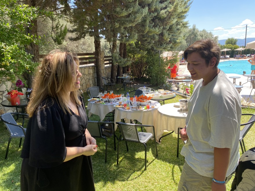 Με οικογένεια προσφύγων από την Ουκρανία η Μαρία Συρεγγέλα