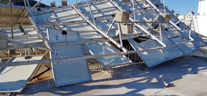 Βόλος: Εικόνες καταστροφής άφησε πίσω της η «ψυχρή λίμνη» - Πλημμύρισαν δρόμοι και καταστήματα