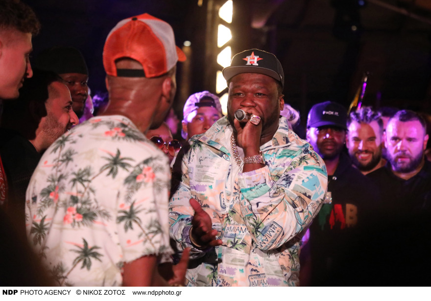 50 Cent: Δείτε φωτογραφίες από την εμφάνισή του στη Μύκονο