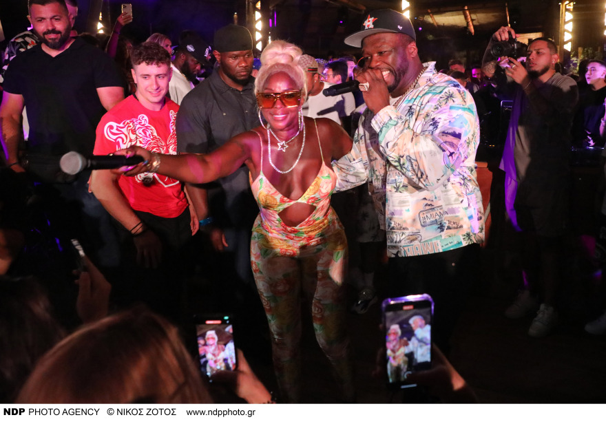 50 Cent: Δείτε φωτογραφίες από την εμφάνισή του στη Μύκονο