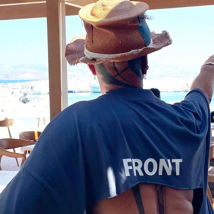 Λάκης Γαβαλάς: Στην Πάρο με την Άννα Βίσση - «Υπέροχο να συνταξιδεύεις με την απόλυτη θεά»