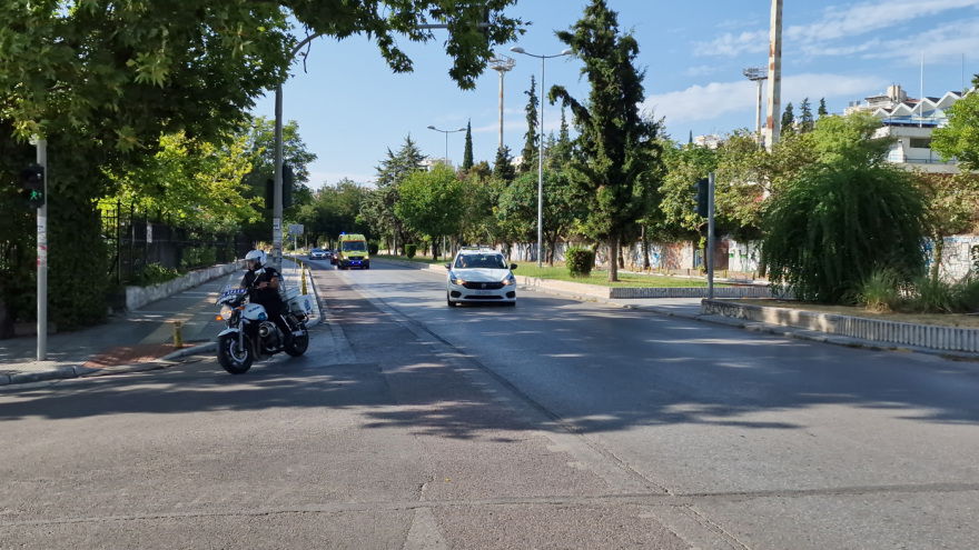 Θεσσαλονίκη: «Γέφυρα ζωής» από αστυνομικούς για τη μεταφορά 6χρονου στο ΑΧΕΠΑ - Δείτε βίντεο και φωτογραφίες