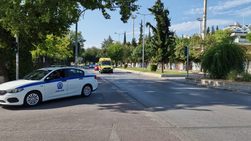 Θεσσαλονίκη: «Γέφυρα ζωής» από αστυνομικούς για τη μεταφορά 6χρονου στο ΑΧΕΠΑ - Δείτε βίντεο και φωτογραφίες