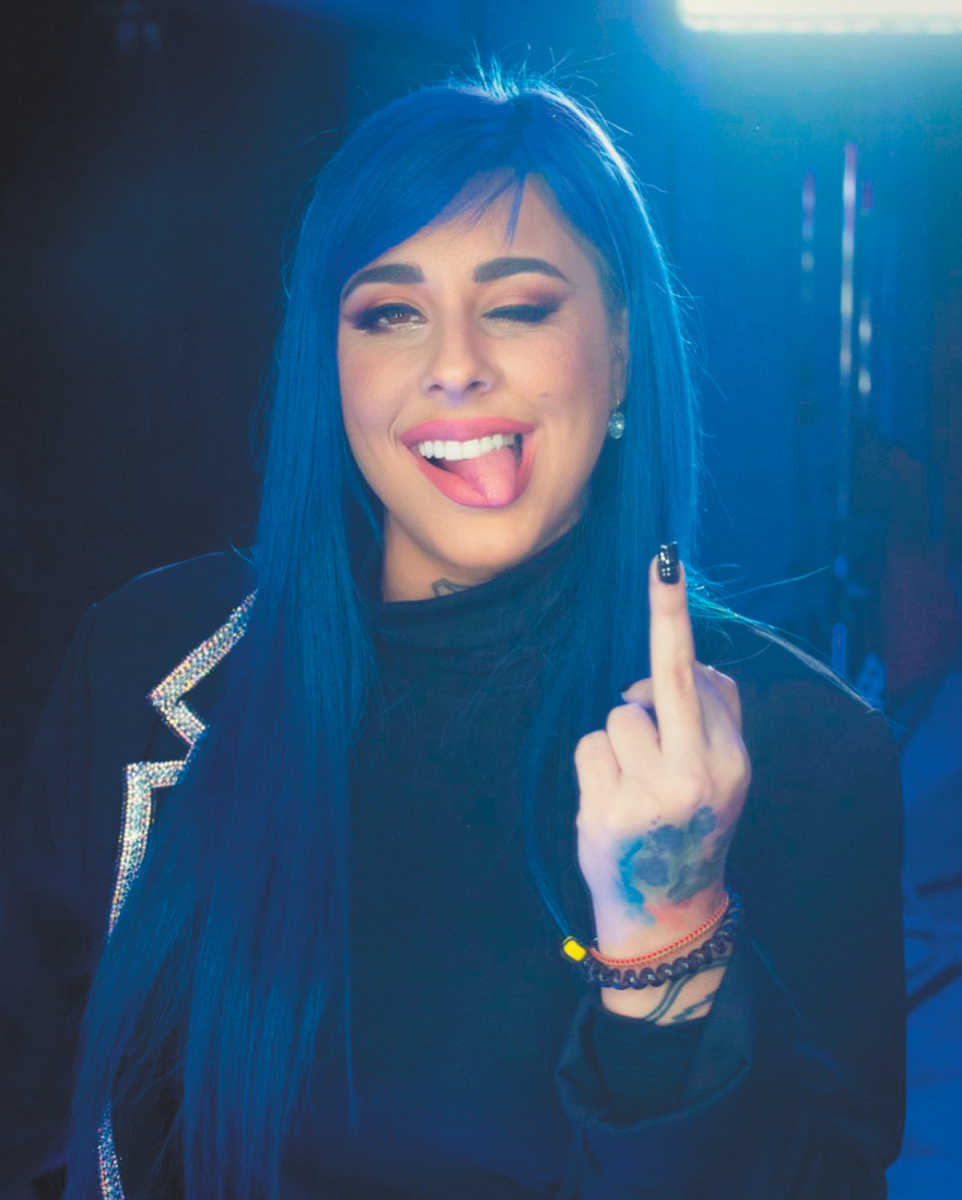 Super Κική - Από τα ναρκωτικά και τη «συμμορία με τα χαμίνια», influencer με 350.000 ακολούθους