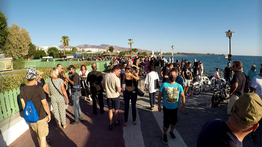 Κλασικά αυτοκίνητα και μοτοσικλέτες στον Άλιμο