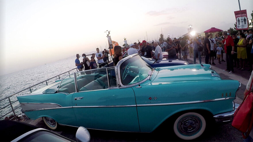 Κλασικά αυτοκίνητα και μοτοσικλέτες στον Άλιμο