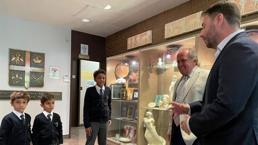 Ανδρουλάκης: «Τα σχολεία της ομογένειας είναι οι πρεσβευτές της ελληνικής γλώσσας και του πολιτισμού»