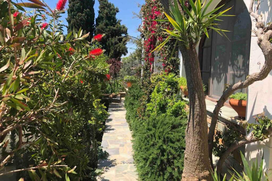 Ο Μπόρις, το σπίτι στην Μεκουνίδα και η έφοδος στα κοτέτσια