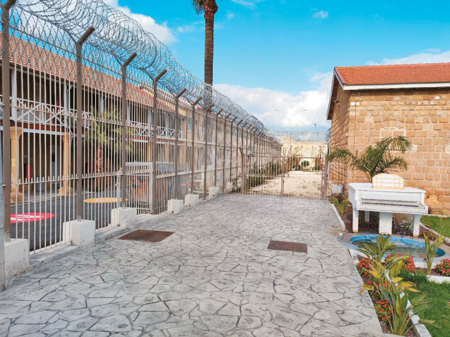 Κύπρος: Σκάνδαλο διαφθοράς στις φυλακές - Ανέκριναν επί 12 ώρες τη διευθύντρια