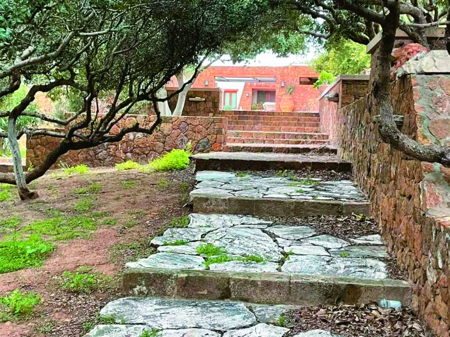 Tο σφυρί «χτυπάει» τα σπίτια επωνύμων από Σεπτέμβριο