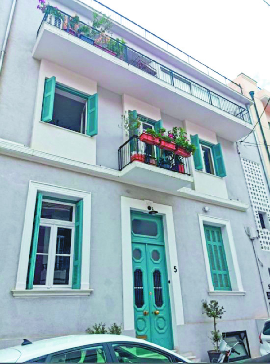 Tο σφυρί «χτυπάει» τα σπίτια επωνύμων από Σεπτέμβριο