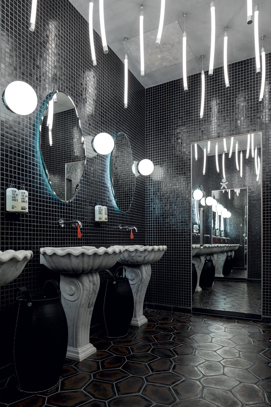 25hours Hotel Florence: Νύχτες για αγίους και αμαρτωλούς