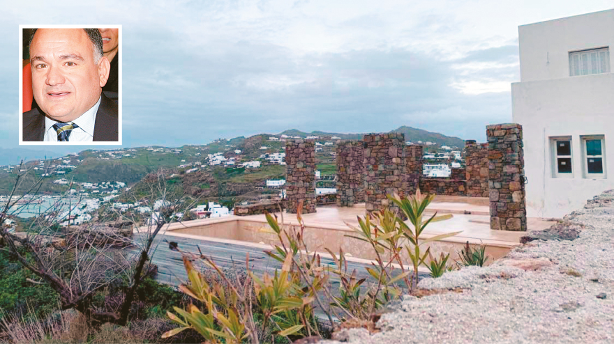 Tο σφυρί «χτυπάει» τα σπίτια επωνύμων από Σεπτέμβριο