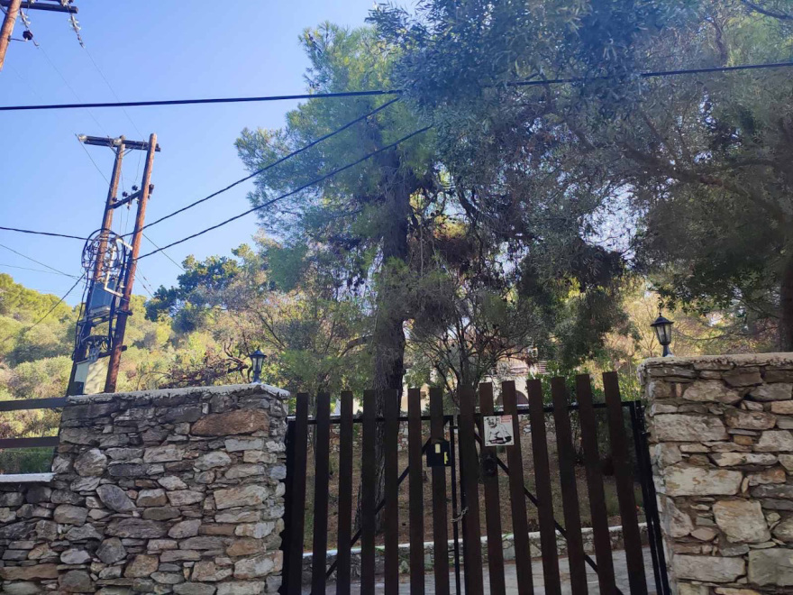 Σκιάθος: Ο αυτόχειρας επιχειρηματίας «δεχόταν πιέσεις για οικονομικά ζητήματα»