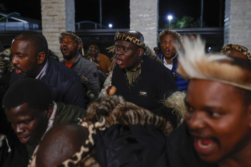 Θρόνος για τρεις στους Ζουλού: Φόβοι για επεισόδια στην ενθρόνιση του νέου βασιλιά