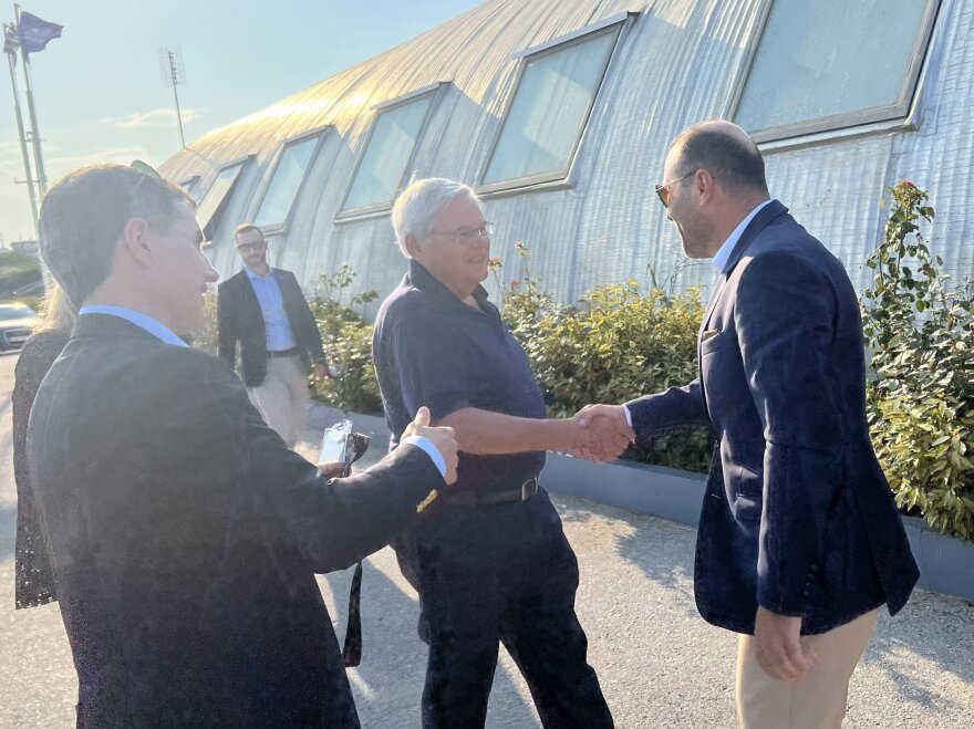 Ρόμπερτ Μενέντεζ: Μετά το ράπισμα στην Τουρκία, σε Αλεξανδρούπολη και Σπέτσες