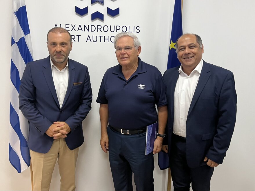 Ρόμπερτ Μενέντεζ: Μετά το ράπισμα στην Τουρκία, σε Αλεξανδρούπολη και Σπέτσες