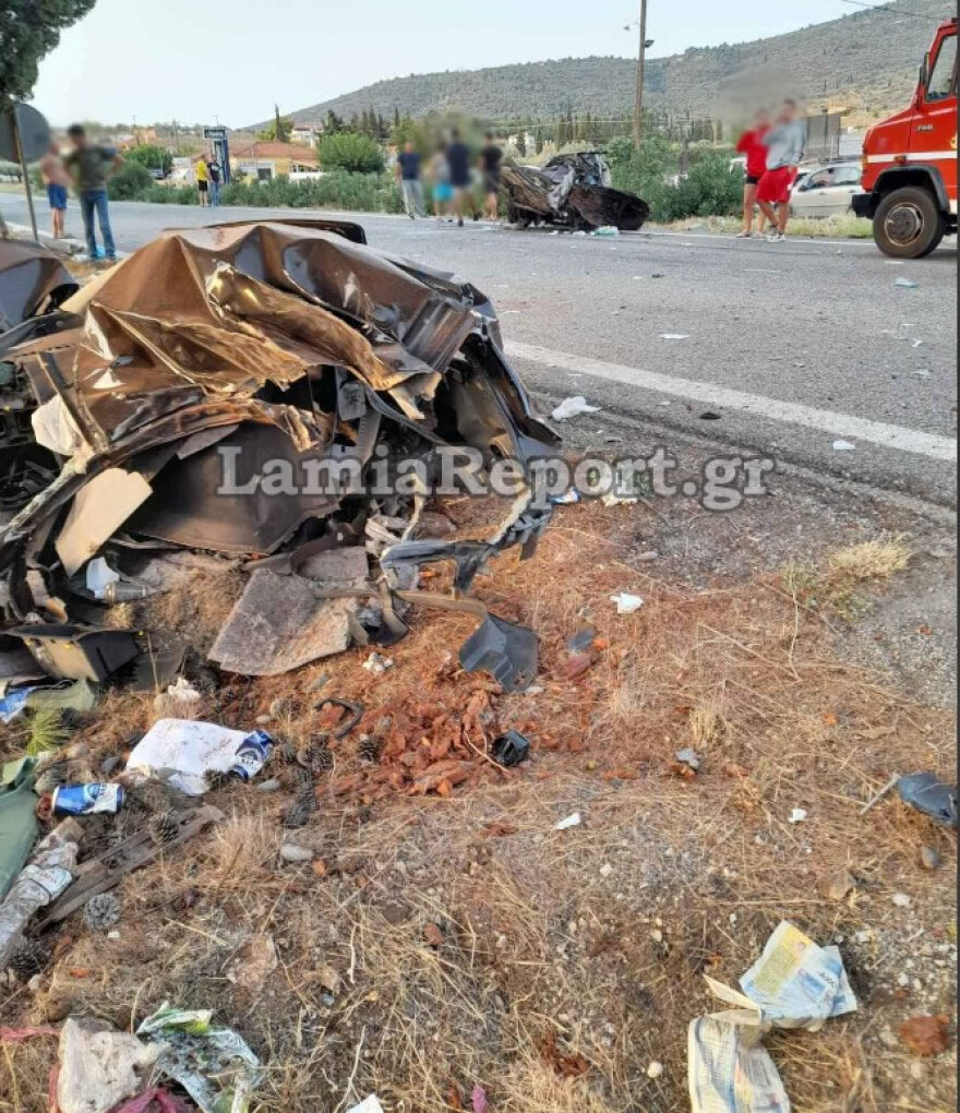 Τραγικό τροχαίο στο Γαλαξίδι: Τα δύο νέα παιδιά σκοτώθηκαν μόλις 50 μέτρα από το σπίτι του αγοριού!